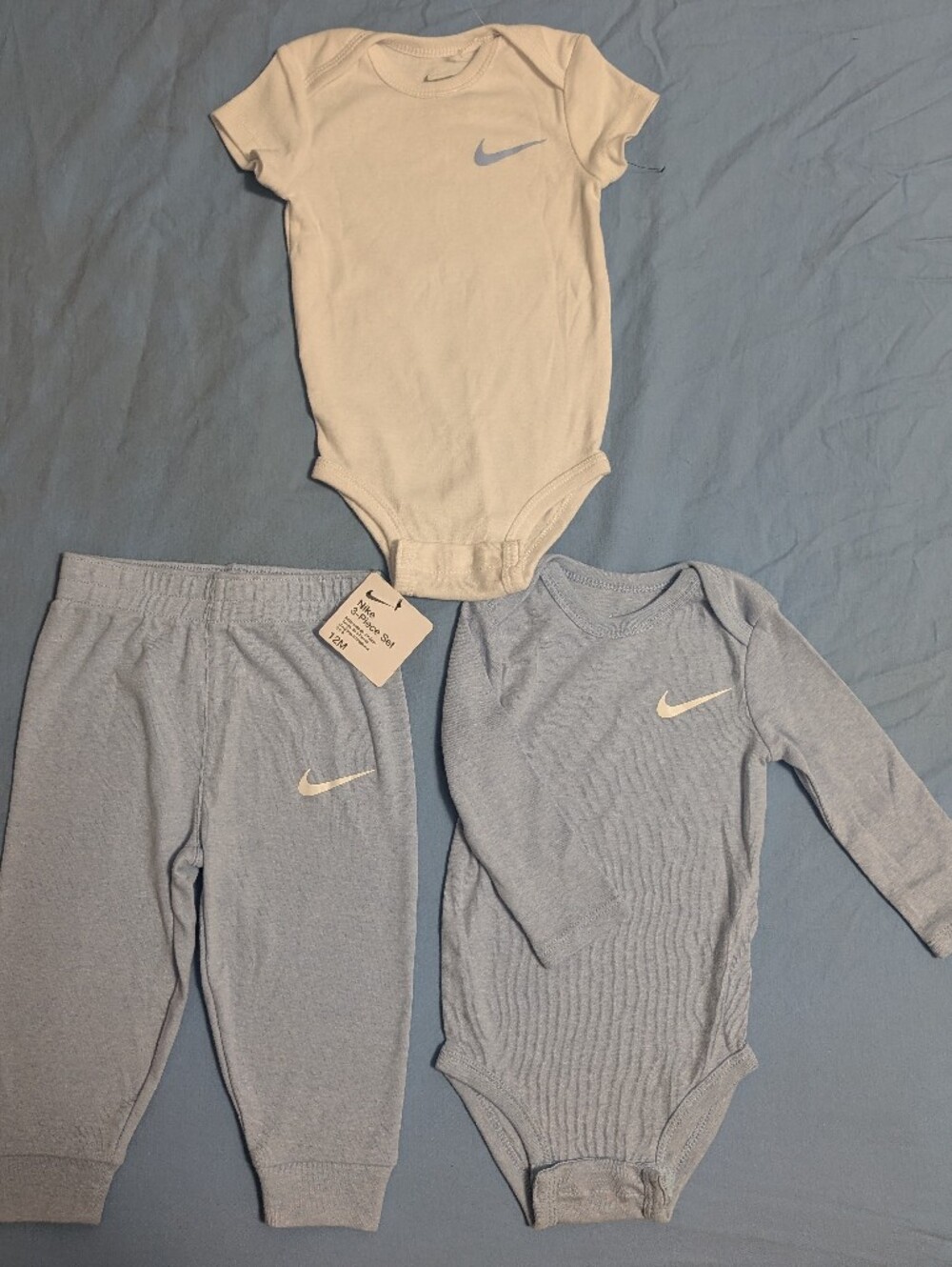 New with tags Nike 3-Piece set 12 months Pants, long sleeve & short sleeve jumpe